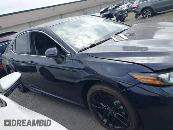 2022 Toyota Camry Hybrid XSE с VIN 4T1K31AK6NU571803, выставлен на аукционе IAAI как лот 42348549 с пробегом 15 263 миль миль и . История ставок и продаж доступна на DreamBid. Изображение 14.