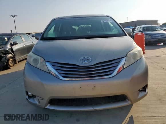 2017 Toyota Sienna XLE Auto Access Seat с VIN 5TDYZ3DC9HS863158, выставлен на аукционе Copart как лот 71839435 с пробегом 275 160 миль миль и Чистый • Clean title. История ставок и продаж доступна на DreamBid. Изображение 5.