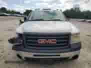 2011 GMC Sierra 1500 Work Truck z VIN 1GTN2TEA3BZ172539, wystawiony jako Copart lot #68126505 z przebiegiem 83 942 mil mil oraz Czysty tytuł • Clean title. Historia ofert i sprzedaży dostępna na DreamBid. Obrazek 5.