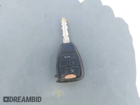 2004 Dodge Caravan SXT with VIN 2D4GP44L34R542214, listed as a IAAI auction lot 42746119 with 200,614 mi miles and . Bid and sale history available at DreamBid. Image 11.