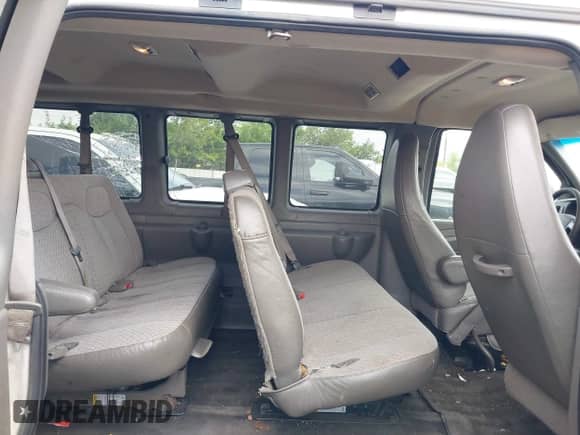 2014 Chevrolet Express Passenger LT с VIN 1GAZG1FG7E1193660, выставлен на аукционе IAAI как лот 42656265 с пробегом 219 256 миль миль и . История ставок и продаж доступна на DreamBid. Изображение 8.