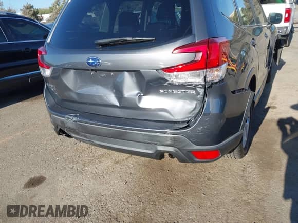 2021 Subaru Forester z VIN JF2SKADC8MH441400, wystawiony jako IAAI lot #42995643 z przebiegiem 137 224 mil mil oraz . Historia ofert i sprzedaży dostępna na DreamBid. Obrazek 17.