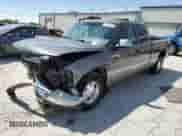 2000 GMC Sierra 1500 SLE with VIN 1GTEC19V3YZ352742, listed as a Copart auction lot 57746955 with 194,947 mi miles and Salvage title. Bid and sale history available at DreamBid. Image 1.