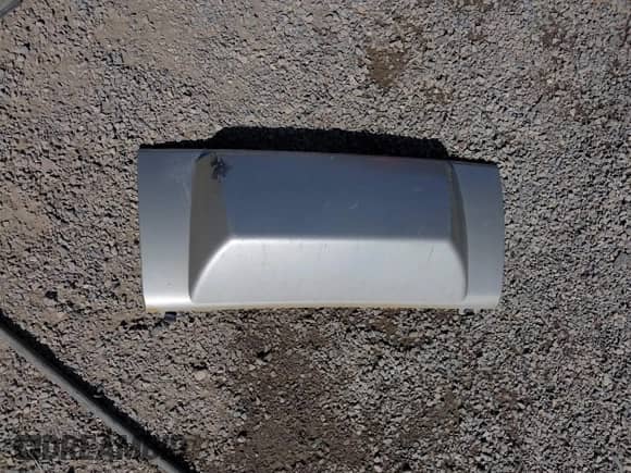 2009 Chevrolet Suburban LTZ z VIN 1GNFK363X9R189568, wystawiony jako IAAI lot #43251361 z przebiegiem 214 783 mil mil oraz . Historia ofert i sprzedaży dostępna na DreamBid. Obrazek 12.