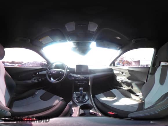 2019 Hyundai Veloster 2.0 с VIN KMHTG6AF6KU017262, выставлен на аукционе IAAI как лот 41416567 с пробегом 121 489 миль миль и . История ставок и продаж доступна на DreamBid. Изображение 18.