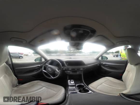 2020 Hyundai Sonata Limited z VIN 5NPEH4J28LH027153, wystawiony jako IAAI lot #43192601 z przebiegiem 57 633 mil mil oraz . Historia ofert i sprzedaży dostępna na DreamBid. Obrazek 18.