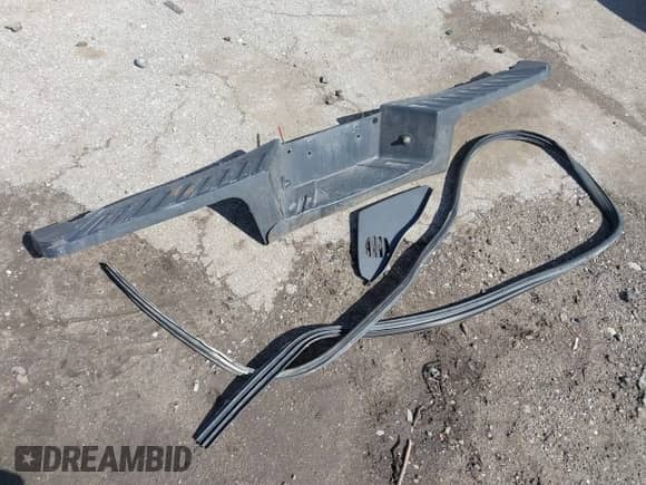 2014 Ford F-250 XL с VIN 1FT7W2AT0EEA37495, выставлен на аукционе IAAI как лот 41847049 с пробегом 317 635 миль миль и . История ставок и продаж доступна на DreamBid. Изображение 12.