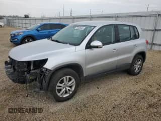 2013 Volkswagen Tiguan S z VIN WVGBV3AX7DW593622, wystawiony jako Copart lot #81320465 z przebiegiem 167 774 mil mil oraz Szkoda całkowita • Salvage title. Historia ofert i sprzedaży dostępna na DreamBid. Obrazek 1.