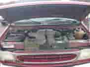 1998 Ford Econoline Cargo Recreational z VIN 1FDRE14L8WHB21173, wystawiony jako IAAI lot #41496604 z przebiegiem 157 117 mil mil oraz . Historia ofert i sprzedaży dostępna na DreamBid. Obrazek 10.