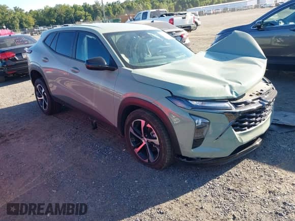 2024 Chevrolet Trax 1RS with VIN KL77LGE23RC106573, listed as a IAAI auction lot 43089288 with 8 mi miles and . Bid and sale history available at DreamBid. Image 1.