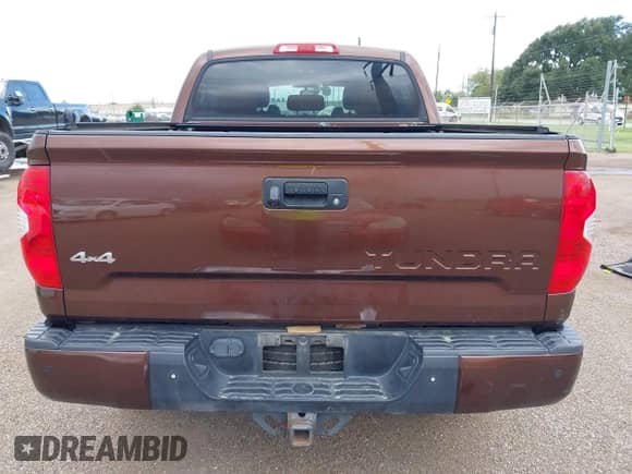 2016 Toyota Tundra Platinum с VIN 5TFAW5F1XGX553269, выставлен на аукционе IAAI как лот 43208533 с пробегом 65 144 миль миль и . История ставок и продаж доступна на DreamBid. Изображение 17.