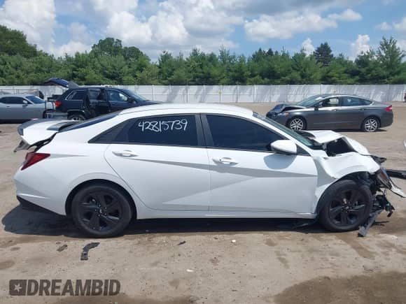 2023 Hyundai Elantra SEL with VIN 5NPLM4AG3PH109084, listed as a IAAI auction lot 42815739 with 41,772 mi miles and . Bid and sale history available at DreamBid. Image 13.