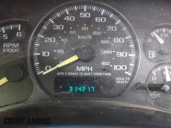 2000 Chevrolet Suburban LT with VIN 3GNFK16T9YG128540, listed as a IAAI auction lot 43322016 with 314,217 mi miles and . Bid and sale history available at DreamBid. Image 7.