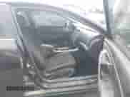 2015 Nissan Altima S z VIN 1N4AL3AP3FC457570, wystawiony jako IAAI lot #43128513 z przebiegiem 215 727 mil mil oraz . Historia ofert i sprzedaży dostępna na DreamBid. Obrazek 5.