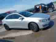 2016 Volvo S60 T5 Premier с VIN YV1612TKXG2401242, выставлен на аукционе IAAI как лот 42759766 с пробегом 98 822 миль миль и . История ставок и продаж доступна на DreamBid. Изображение 14.