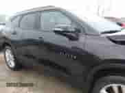 2019 Chevrolet Blazer z VIN 3GNKBDRS0KS666082, wystawiony jako IAAI lot #42033003 z przebiegiem 28 737 mil mil oraz . Historia ofert i sprzedaży dostępna na DreamBid. Obrazek 13.