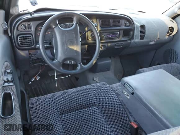 1999 Dodge 2500 с VIN 3B7KC2367XG112716, выставлен на аукционе Copart как лот 84625064 с пробегом 311 211 миль миль и Списание • Salvage title. История ставок и продаж доступна на DreamBid. Изображение 8.