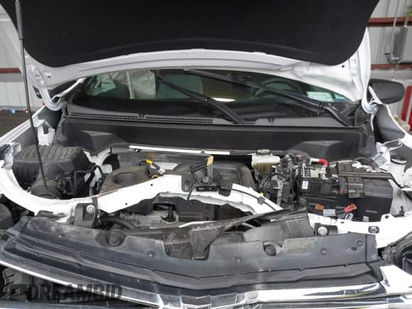 2024 Chevrolet Equinox LS z VIN 3GNAX5EG1RL303895, wystawiony jako IAAI lot #42293260 z przebiegiem Nie podano mil oraz . Historia ofert i sprzedaży dostępna na DreamBid. Obrazek 10.