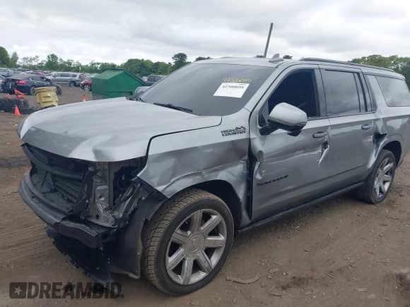 2023 Chevrolet Suburban High Country z VIN 1GNSKGKL0PR315137, wystawiony jako IAAI lot #42300095 z przebiegiem 38 155 mil mil oraz . Historia ofert i sprzedaży dostępna na DreamBid. Obrazek 6.