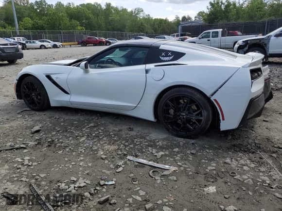 2016 Chevrolet Corvette 2LT с VIN 1G1YD2D74G5123574, выставлен на аукционе Copart как лот 53305175 с пробегом 29 077 миль миль и Списание • Salvage title. История ставок и продаж доступна на DreamBid. Изображение 2.