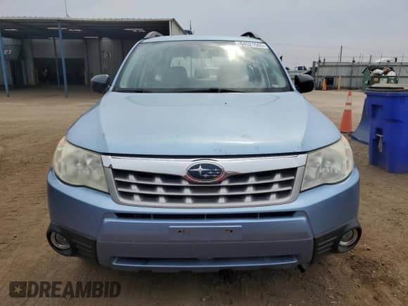 2011 Subaru Forester X z VIN JF2SHBBC4BG703679, wystawiony jako Copart lot #64521565 z przebiegiem 112 026 mil mil oraz Czysty tytuł • Clean title. Historia ofert i sprzedaży dostępna na DreamBid. Obrazek 5.