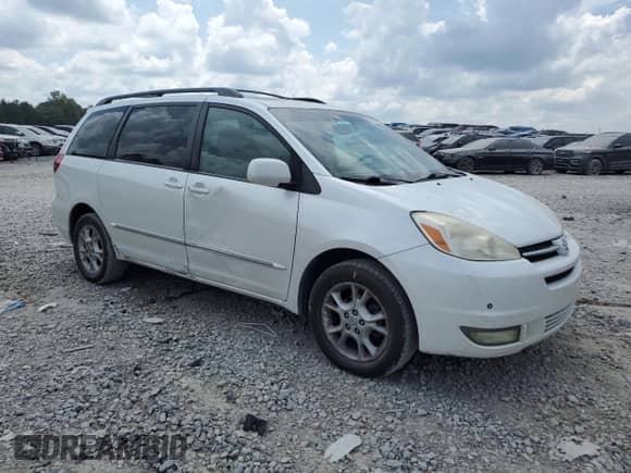2004 Toyota Sienna XLE z VIN 5TDBA22CX4S000793, wystawiony jako Copart lot #69739105 z przebiegiem 379 960 mil mil oraz Szkoda całkowita • Salvage title. Historia ofert i sprzedaży dostępna na DreamBid. Obrazek 4.