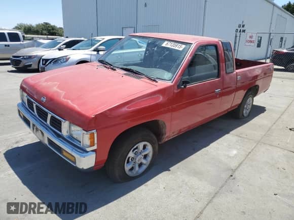 1996 Nissan Frontier XE z VIN 1N6SD16S3TC341128, wystawiony jako Copart lot #67135915 z przebiegiem 222 764 mil mil oraz Szkoda całkowita • Salvage title. Historia ofert i sprzedaży dostępna na DreamBid. Obrazek 1.