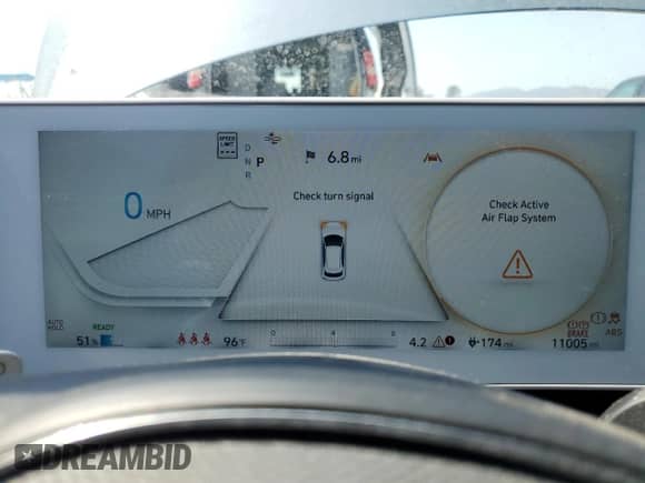2024 Hyundai Ioniq 5 SE с VIN KM8KM4DE9RU326603, выставлен на аукционе Copart как лот 64832975 с пробегом 11 005 миль миль и Списание • Salvage title. История ставок и продаж доступна на DreamBid. Изображение 9.