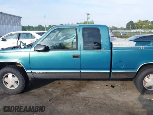 1998 GMC Sierra 1500 с VIN 2GTEK19R4W1500523, выставлен на аукционе IAAI как лот 42103217 с пробегом 433 455 миль миль и . История ставок и продаж доступна на DreamBid. Изображение 15.