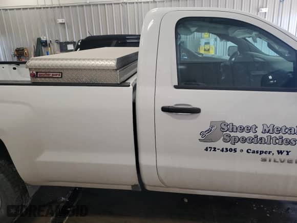 2016 Chevrolet Silverado 1500 Work Truck с VIN 1GCNKNEC2GZ107301, выставлен на аукционе Copart как лот 84879454 с пробегом 177 895 миль миль и Списание • Salvage title. История ставок и продаж доступна на DreamBid. Изображение 10.