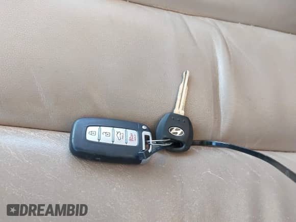 2007 Hyundai Entourage GLS с VIN KNDMC233176013681, выставлен на аукционе IAAI как лот 41333042 с пробегом 203 804 миль миль и . История ставок и продаж доступна на DreamBid. Изображение 11.