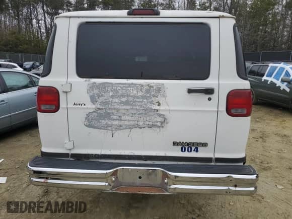 2001 Dodge Passenger with VIN 2B5WB35Z01K531155, listed as a Copart auction lot 43185505 with 66,239 mi miles and Salvage title. Bid and sale history available at DreamBid. Image 6.