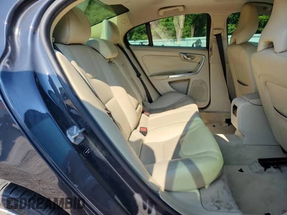2015 Volvo S60 T5 Drive-E Premier with VIN YV140MFK7F1346612, listed as a Copart auction lot 80946095 with 130,344 mi miles and Salvage title. Bid and sale history available at DreamBid. Image 10.