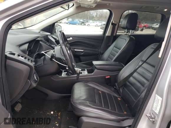 2017 Ford Escape Titanium с VIN 1FMCU0JD9HUD04723, выставлен на аукционе Copart как лот 87801365 с пробегом 126 452 миль миль и Списание • Salvage title. История ставок и продаж доступна на DreamBid. Изображение 7.