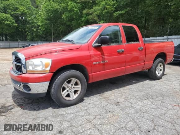 2006 Dodge 1500 ST z VIN 1D7HA18N46J207960, wystawiony jako Copart lot #56567605 z przebiegiem 240 338 mil mil oraz Czysty tytuł • Clean title. Historia ofert i sprzedaży dostępna na DreamBid. Obrazek 1.