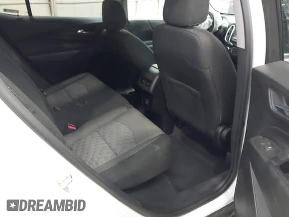 2019 Chevrolet Equinox LT с VIN 2GNAXUEV2K6126051, выставлен на аукционе IAAI как лот 42693885 с пробегом 68 768 миль миль и . История ставок и продаж доступна на DreamBid. Изображение 8.