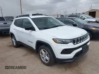 2023 Jeep Compass Latitude с VIN 3C4NJDBN0PT571309, выставлен на аукционе IAAI как лот 42561058 с пробегом 5 509 миль миль и . История ставок и продаж доступна на DreamBid. Изображение 1.
