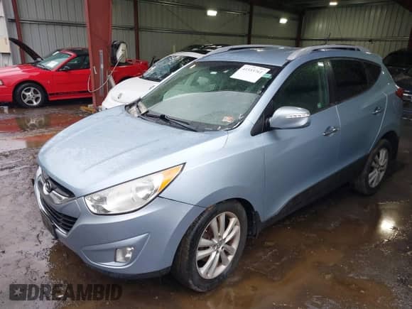 2012 Hyundai Tucson GLS с VIN KM8JU3AC8CU358751, выставлен на аукционе IAAI как лот 41553761 с пробегом 132 569 миль миль и . История ставок и продаж доступна на DreamBid. Изображение 17.