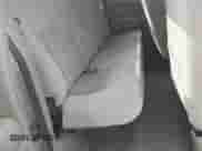 2001 Chevrolet Silverado 1500 LS z VIN 2GCEK19T411311519, wystawiony jako IAAI lot #43332797 z przebiegiem 180 303 mil mil oraz . Historia ofert i sprzedaży dostępna na DreamBid. Obrazek 8.