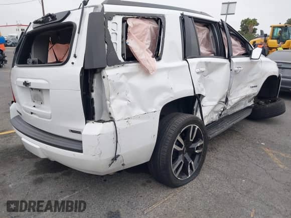 2018 Chevrolet Tahoe Premier с VIN 1GNSKCKJ6JR252253, выставлен на аукционе IAAI как лот 42354486 с пробегом Не указан миль и . История ставок и продаж доступна на DreamBid. Изображение 4.
