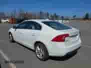 2015 Volvo S60 T5 Premier с VIN YV1612TB6F1306374, выставлен на аукционе IAAI как лот 41754953 с пробегом 117 508 миль миль и . История ставок и продаж доступна на DreamBid. Изображение 3.