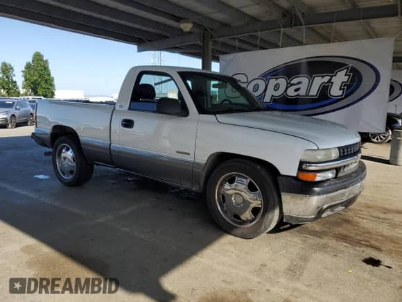 2000 Chevrolet Silverado 1500 LS с VIN 1GCEC14W3YZ279582, выставлен на аукционе Copart как лот 57668495 с пробегом 174 290 миль миль и Списание • Salvage title. История ставок и продаж доступна на DreamBid. Изображение 4.