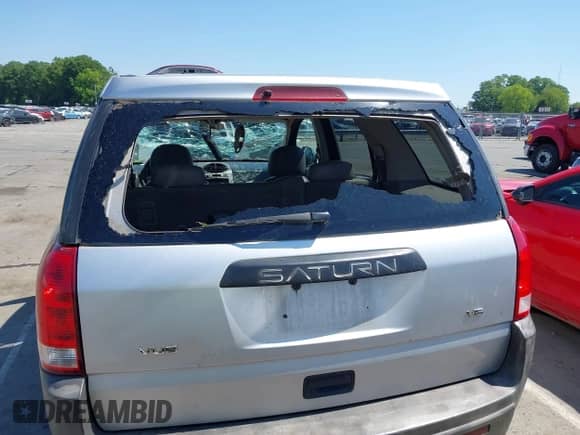 2004 Saturn VUE V6 with VIN 5GZCZ53494S879098, listed as a IAAI auction lot 42225868 with 197,316 mi miles and . Bid and sale history available at DreamBid. Image 12.