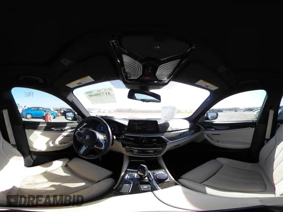 2018 BMW 5 Series M550i xDrive с VIN WBAJB9C55JB286036, выставлен на аукционе IAAI как лот 41738640 с пробегом 79 049 миль миль и . История ставок и продаж доступна на DreamBid. Изображение 18.