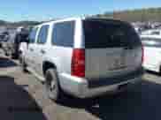 2014 Chevrolet Tahoe Commercial z VIN 1GNLC2E07ER162842, wystawiony jako IAAI lot #41848453 z przebiegiem 175 338 mil mil oraz . Historia ofert i sprzedaży dostępna na DreamBid. Obrazek 3.
