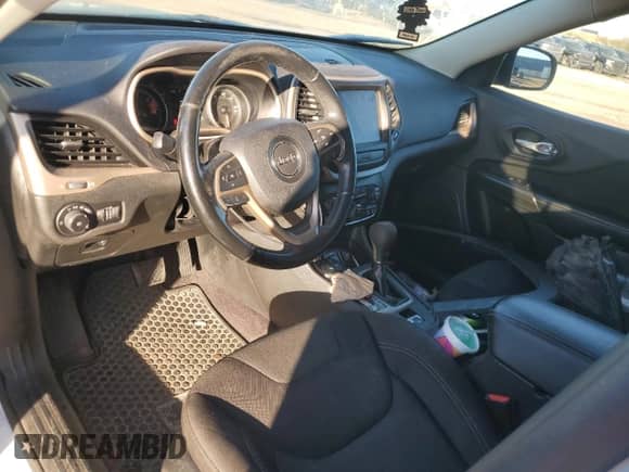 2016 Jeep Cherokee Latitude с VIN 1C4PJMCB5GW242452, выставлен на аукционе Copart как лот 85280565 с пробегом 119 311 миль миль и Чистый • Clean title. История ставок и продаж доступна на DreamBid. Изображение 8.