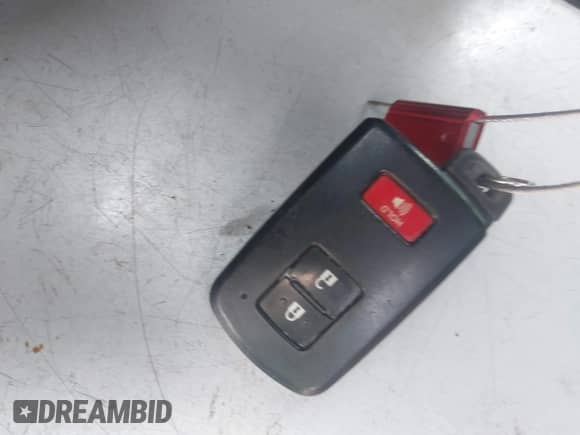 2017 Toyota Tacoma SR5 with VIN 5TFAZ5CN5HX024165, listed as a IAAI auction lot 43492786 with 195,719 mi miles and . Bid and sale history available at DreamBid. Image 11.