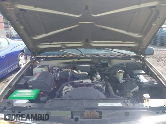 1998 Chevrolet Silverado 1500 with VIN 1GCEK14M5WZ116429, listed as a IAAI auction lot 42760349 with 165,028 mi miles and . Bid and sale history available at DreamBid. Image 10.