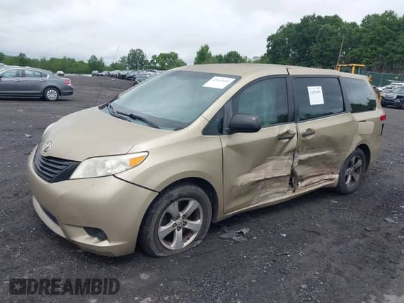 2014 Toyota Sienna L with VIN 5TDZK3DC2ES522589, listed as a IAAI auction lot 42457609 with 222,836 mi miles and . Bid and sale history available at DreamBid. Image 17.