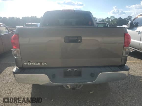 2007 Toyota Tundra SR5 z VIN 5TBEV54157S456793, wystawiony jako Copart lot #83933975 z przebiegiem Nie podano mil oraz Szkoda całkowita • Salvage title. Historia ofert i sprzedaży dostępna na DreamBid. Obrazek 6.